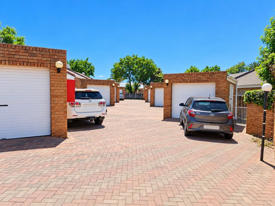 2 Bedroom Property for Sale in Navalsig Free State